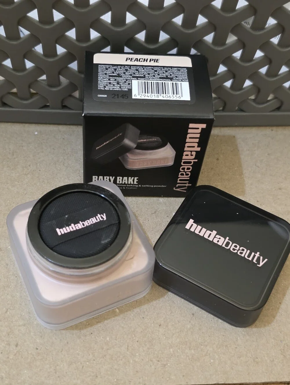 Huda Beauty Mini Easy Bake Loose Baking & Setting Powder PEACH PIE
